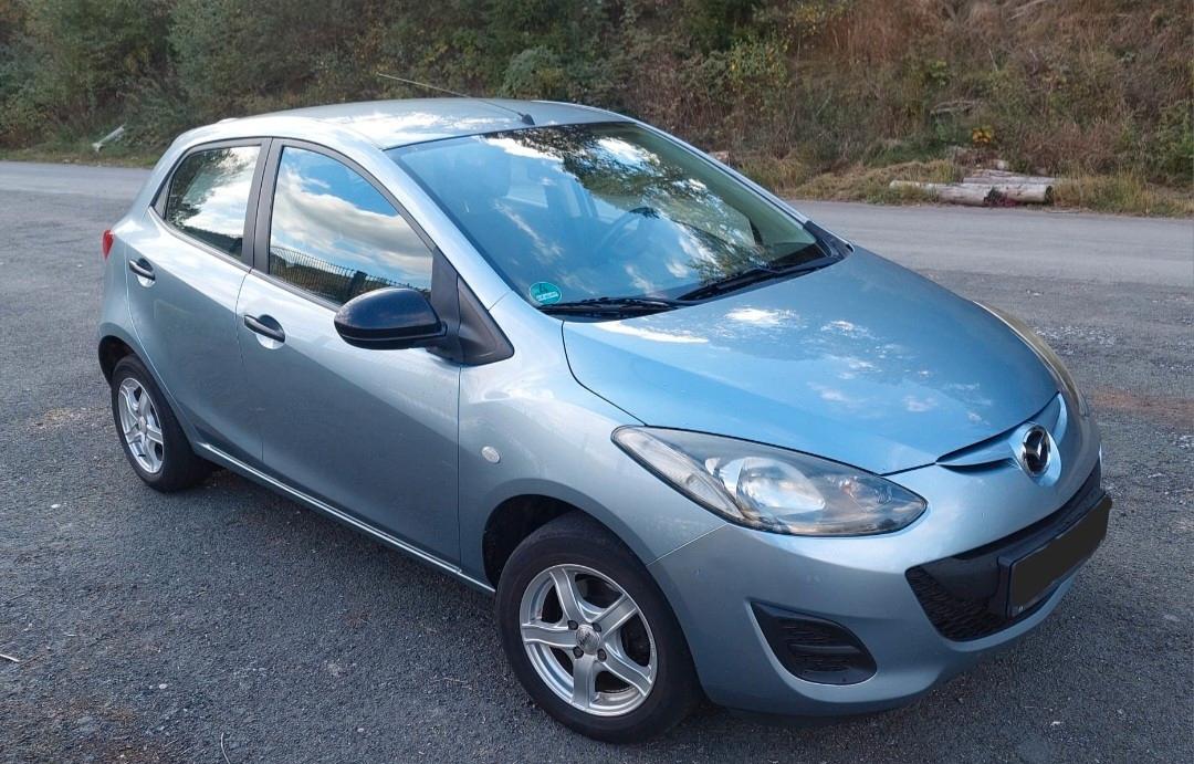 Mazda 2
