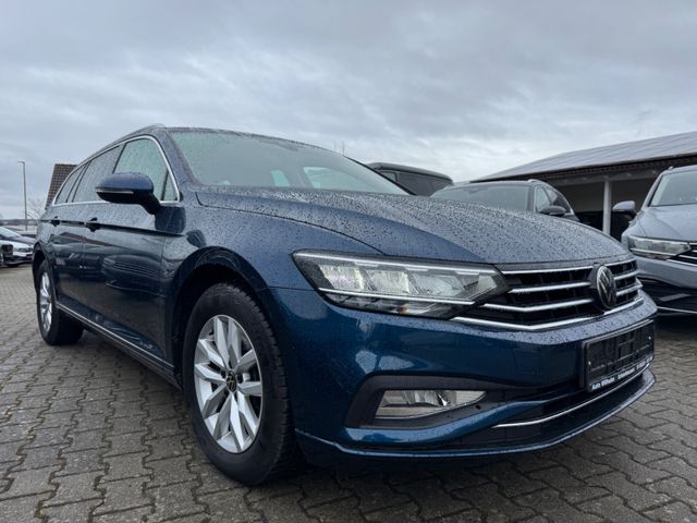 Volkswagen Passat Var Business AHK Cam Side 4xSHZ TravelAss