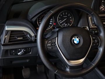 BMW 220 - 11