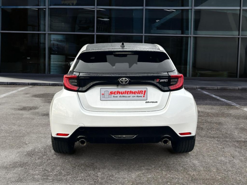 Fahrzeugabbildung Toyota GR Yaris mit High-Performance-Paket