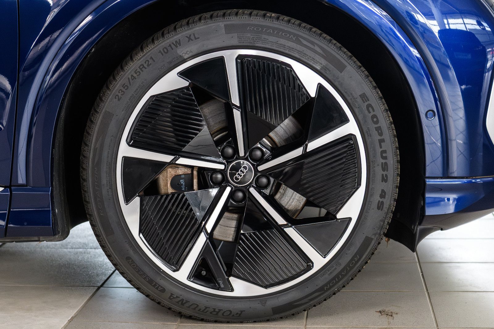 Fahrzeugabbildung Audi Q4 e-tron 45 RFK/MATRIX