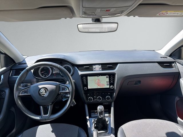 Octavia Combi 1.5 TSI STYLE NAVI+GRA+PDC+SHZ+CLI