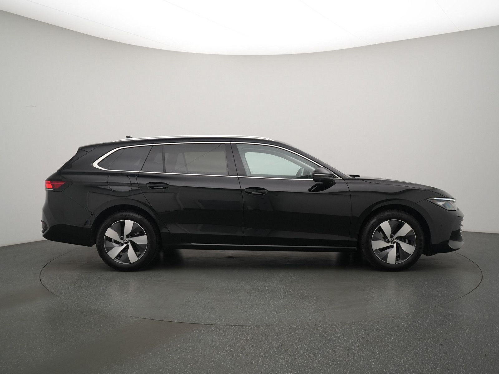Volkswagen Passat - Bild 3