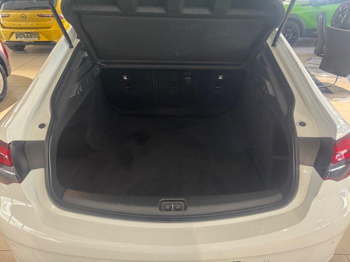 Opel Insignia B Grand Sport 2.0 CDTI Ultimate ACC+LM