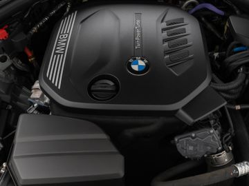 Fahrzeugabbildung BMW 320d xDLuxury Line DAB HiFi PDC Stop&Go Komfort