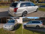 Toyota Avensis - Toyota Avensis aus 2004: Kombi
