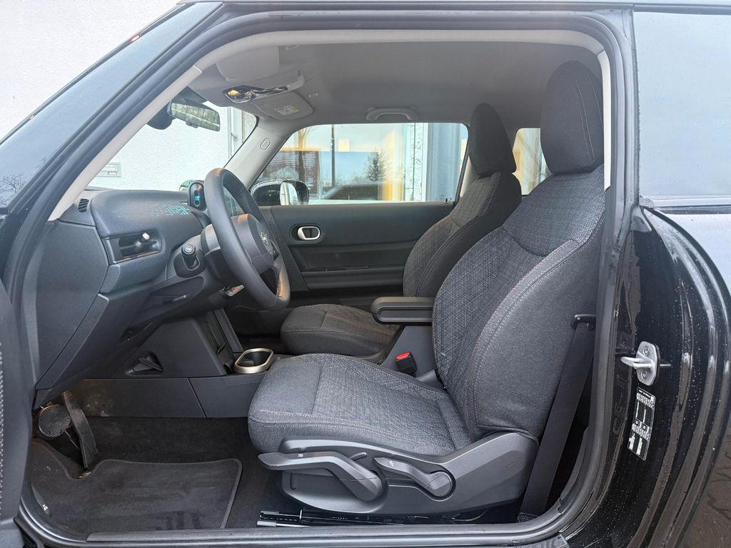 MINI Cooper C ESSENTIAL/ PAKET S/ LED/ EXPERIENCE MOD MINI Cooper C ESSENTIAL/ PAKET S/ LED/ EXPERIENCE MOD