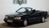 Mercedes-Benz E 220 Cabrio in edler Farbkombination, wenig Km - Mercedes-Benz E-Class aus 1996