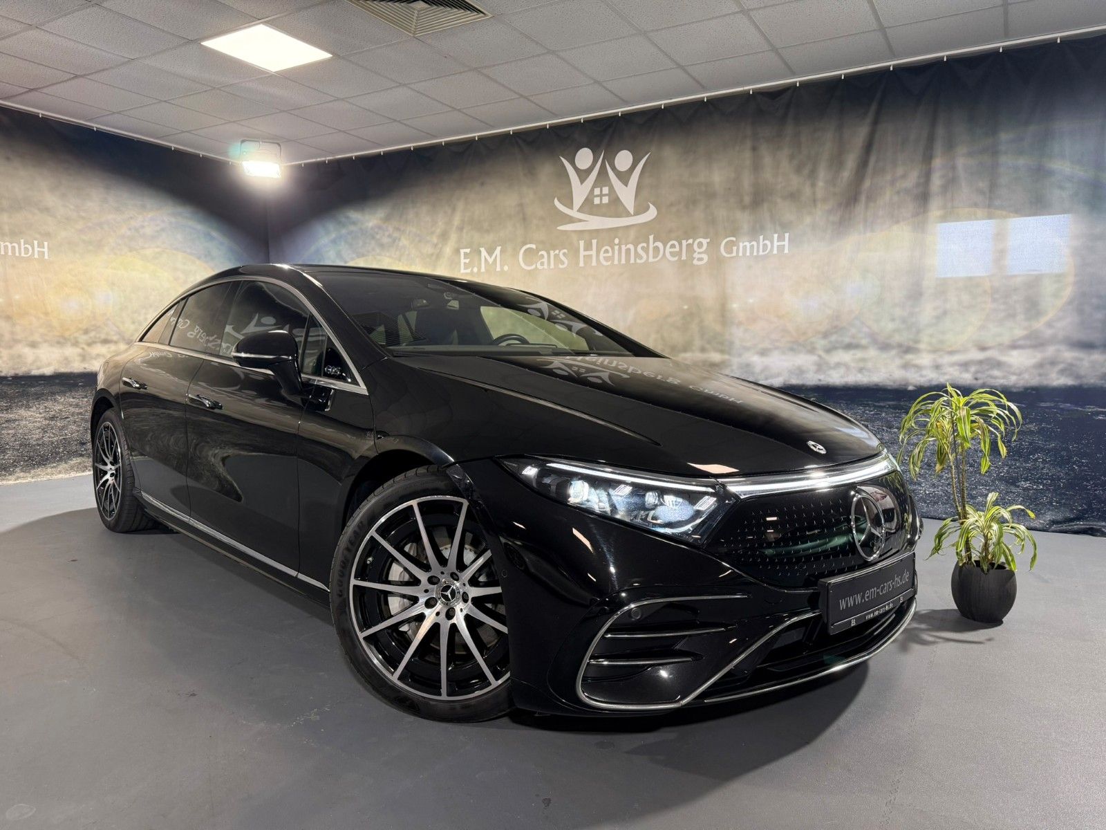 MERCEDES-BENZ EQS 450+ AMG-Line Premium Plus Pano Fond-Paket