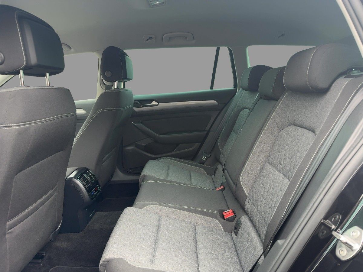 Volkswagen Passat Variant - Bild 8