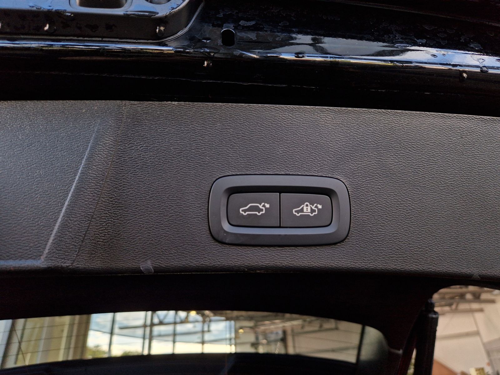 Fahrzeugabbildung Volvo XC40 Ultra Dark PANO KLIMA ALU AHK NAVI