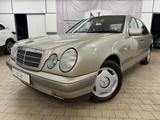Mercedes-Benz E 240 - W 210 Lim. *AUTOMATIK*SHZ*TÜV 02/2028* - Mercedes-Benz E-Klasse: W210