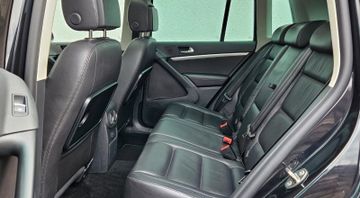Volkswagen Tiguan - 10