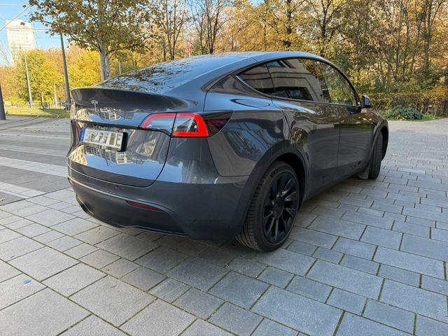 Tesla Model Y Long Range AWD (incl. FSD/autopilot)