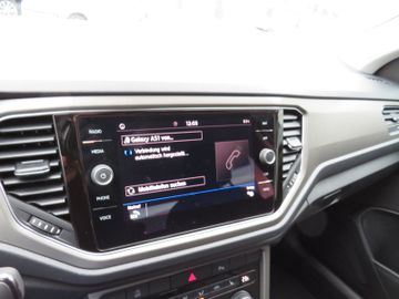 Fahrzeugabbildung Volkswagen T-Roc Style TSI DSG AHK NAVI KAMERA APP 1.HD