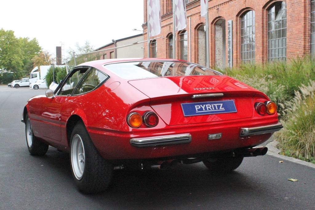 Ferrari 365