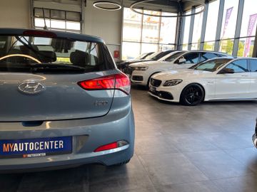 Hyundai i20 blue *PRINS-GASANLAGE*KLIMA*LKHZ*TEMPOMAT*