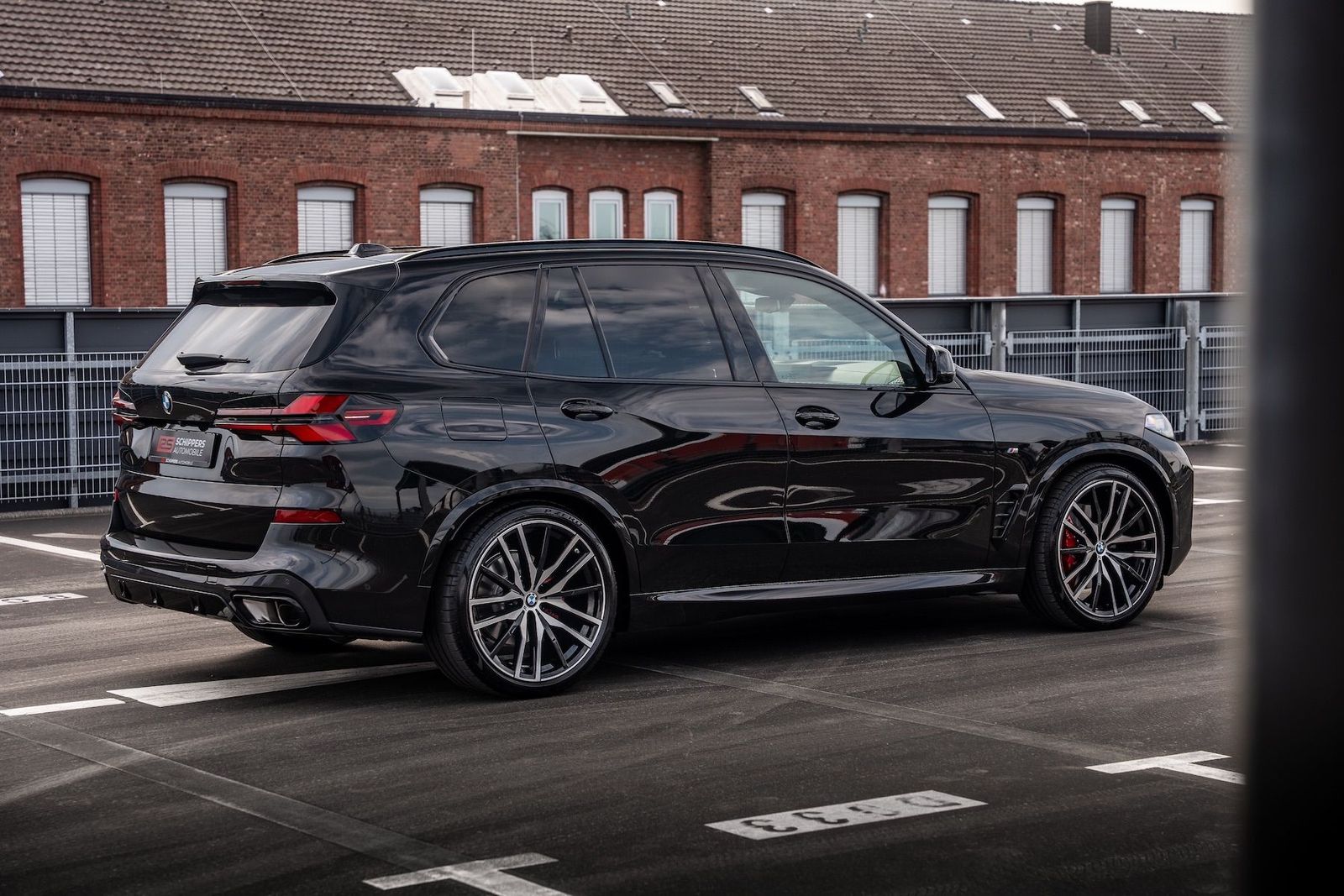 Fahrzeugabbildung BMW X5 40d xD M-SPORT PRO|AHK|MASSAGE|LIFT|CARBON
