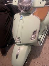 Piaggio Vespa GTS 300 HPE , TOP, unfallfrei, erste Hand - PIAGGIO ROLLER 300