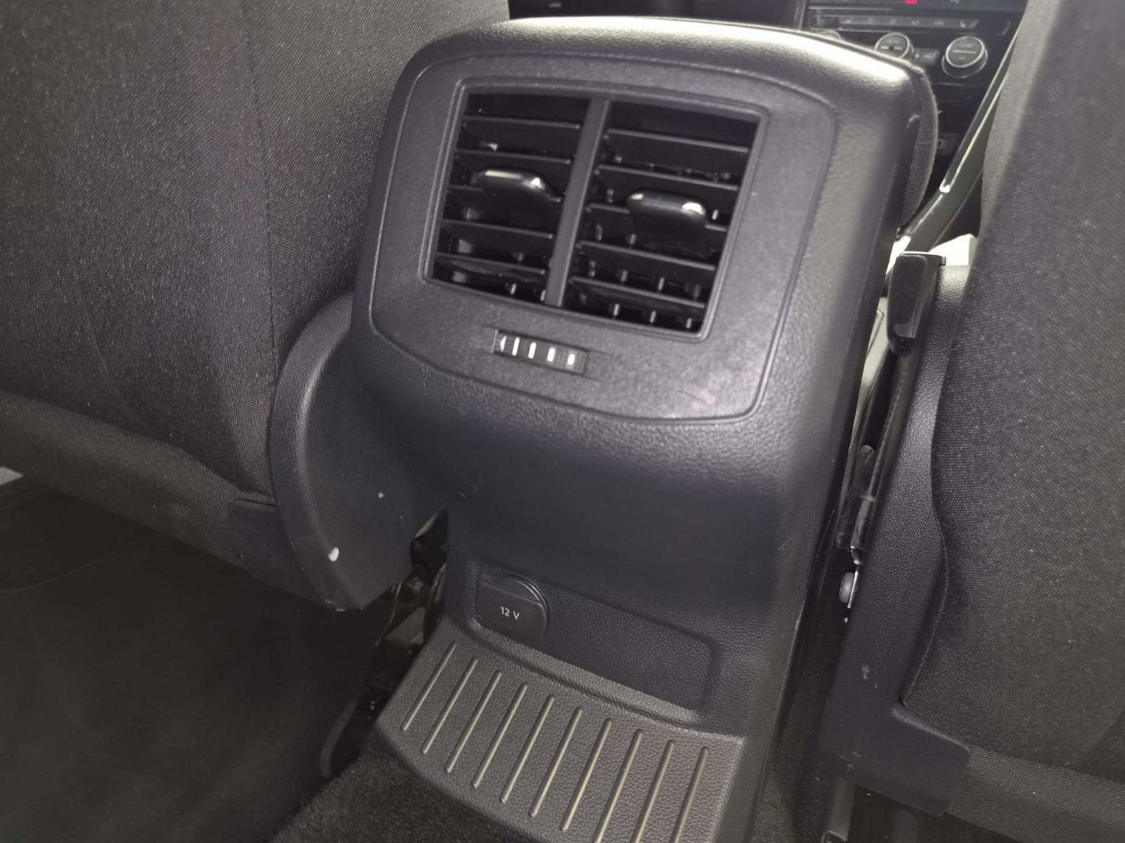 Volkswagen T-Roc Sport 4Motion / LED / SCHECKHEFT/Navi