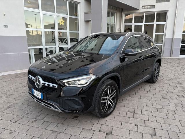 Mercedes-Benz Mercedes-benz GLA 200d 4Matic Premium Automatic