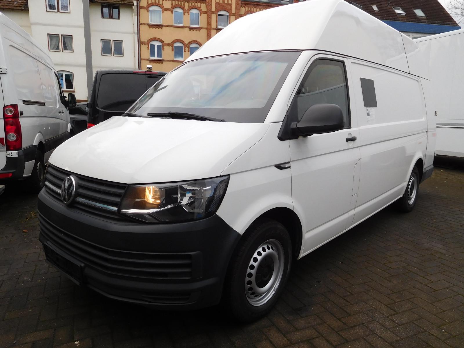 Volkswagen T6 Moneytruck FB3, 3 Mann Panzer Stehhöhe