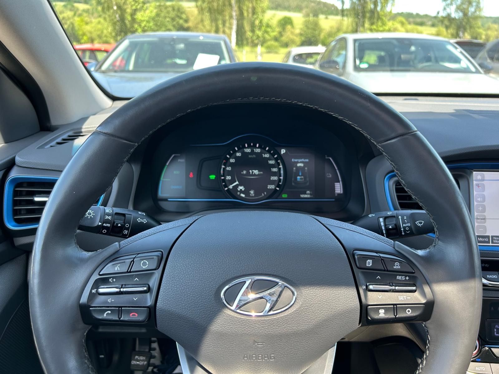 Fahrzeugabbildung Hyundai IONIQ Hybrid Premium°Leder°Kamera°Schiebedach°