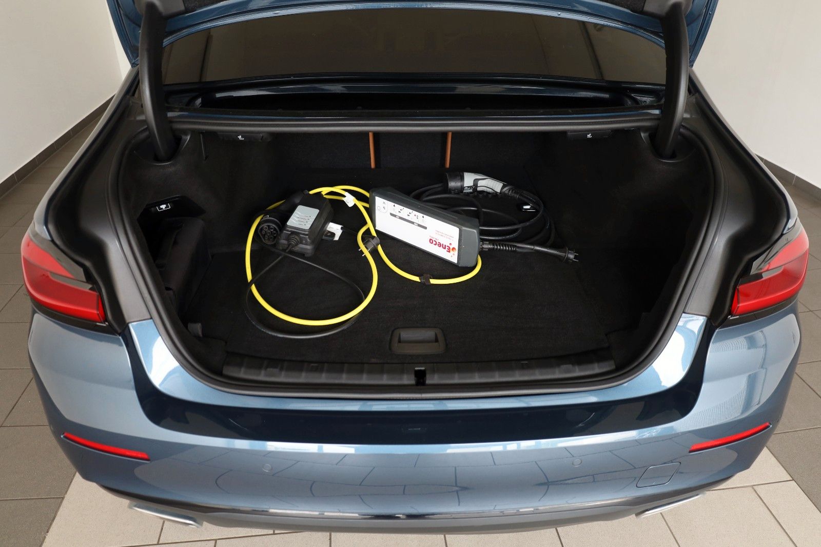 Fahrzeugabbildung BMW 530 e Lim.,Leder,Navi,LED,SH,H&K,Schiebedach