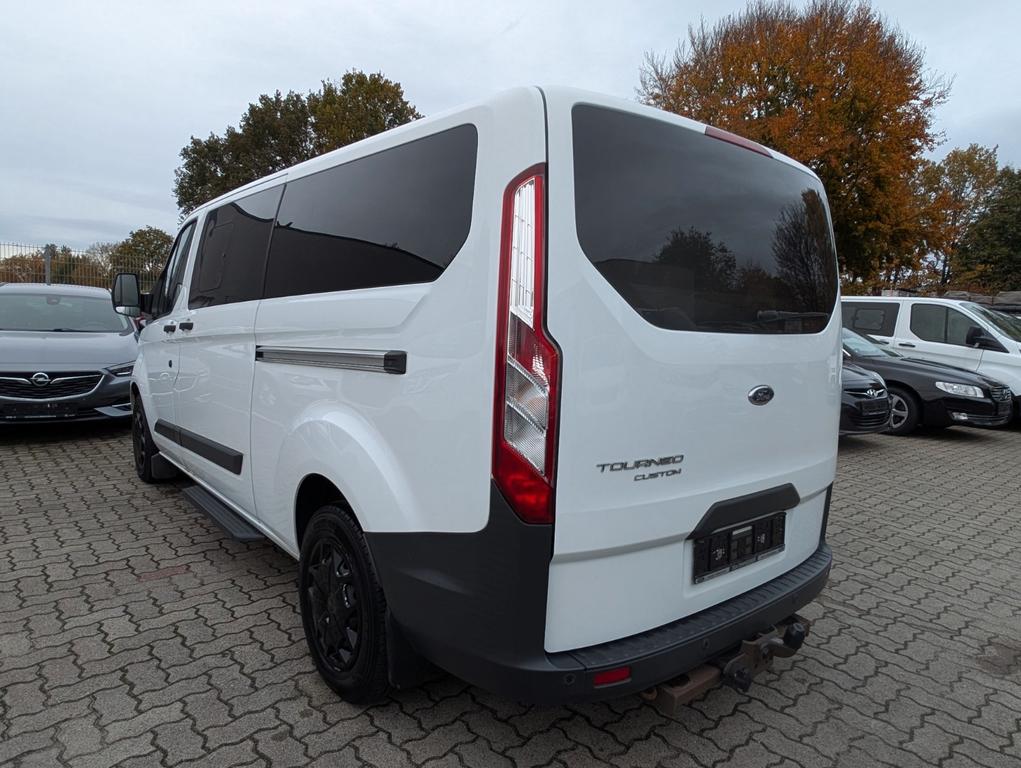 Ford Tourneo Custom