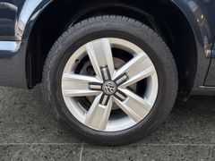Fahrzeugabbildung Volkswagen T6.1 Multivan Comfortl. - Navi*Kamera*Standhzg!!