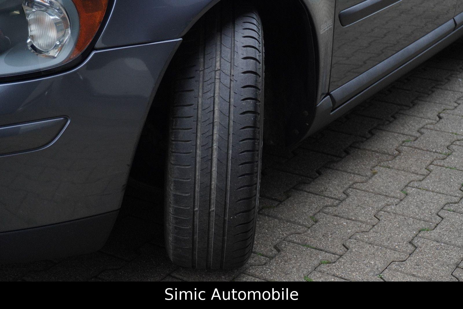 Volvo V50 2005 — photo 24