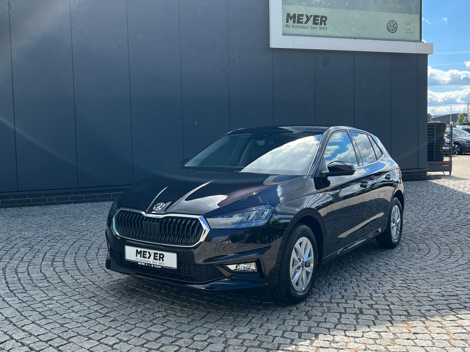 Fahrzeugabbildung SKODA Fabia Selection 1.0 TSI DSG *LED, ACC, 15'-LM*