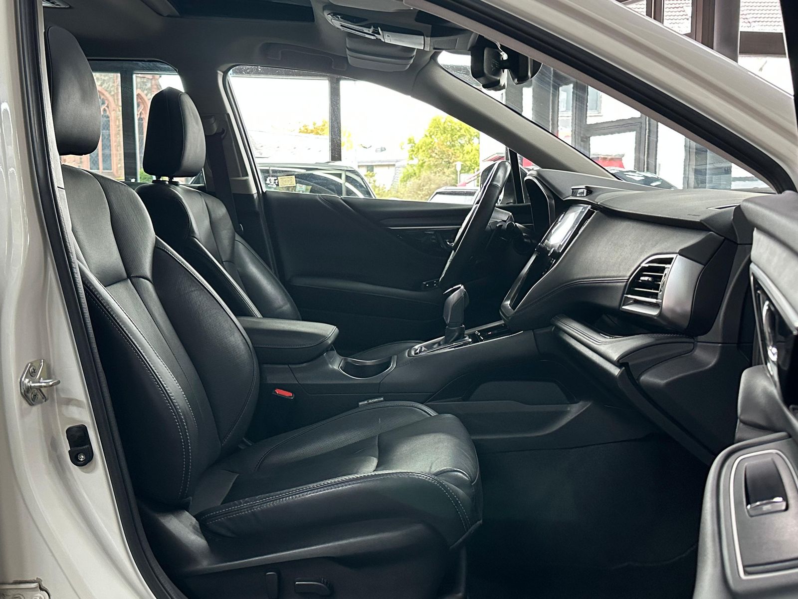 Fahrzeugabbildung Subaru Outback 2.5i Platinum EyeSight LED LEDER PANO TO