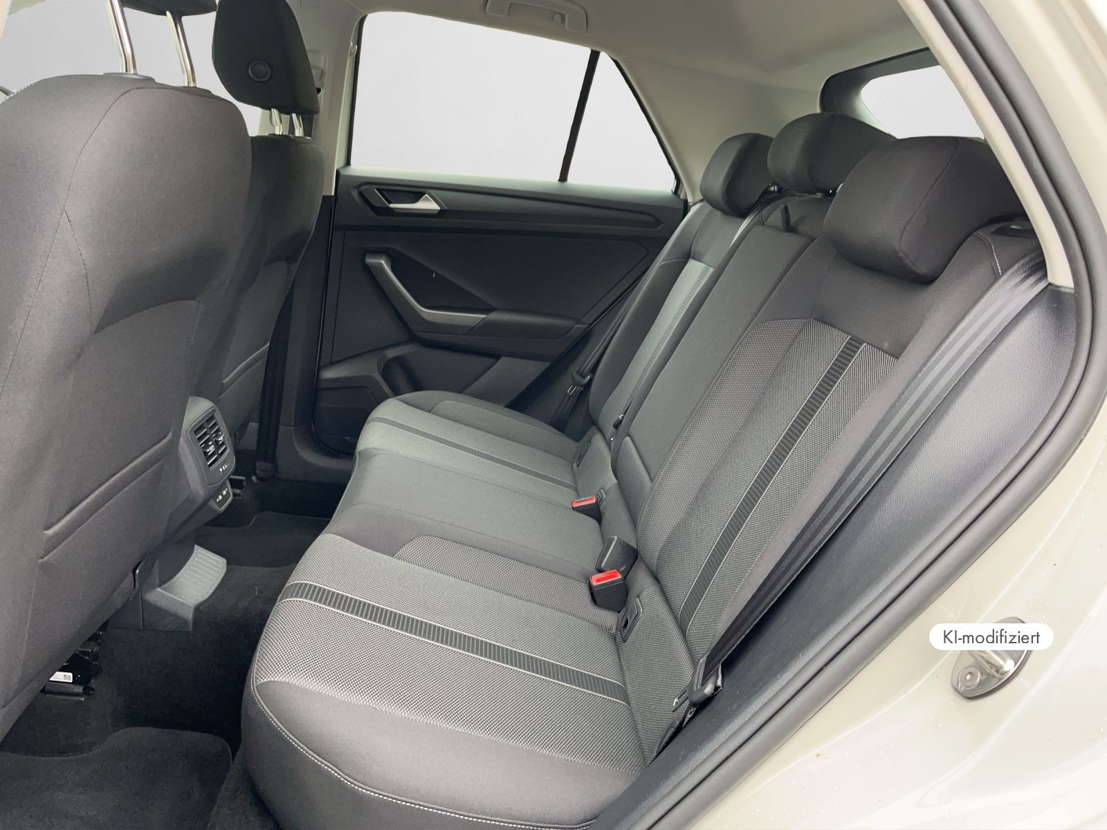 Volkswagen T-Roc - Bild 15