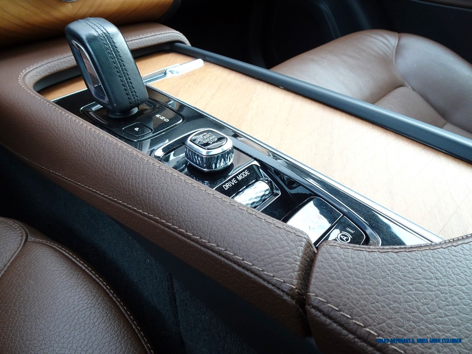 Volvo XC90 B5 AWD Geartronic Momentum Pro foto 15