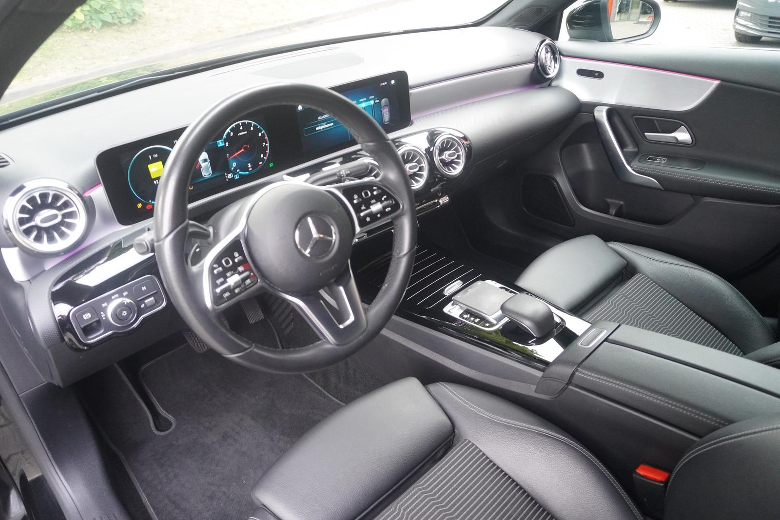 Mercedes-Benz A-Class A200 Edition 19 Totwinkel LED Digitales Cockpit, миниатюра 10