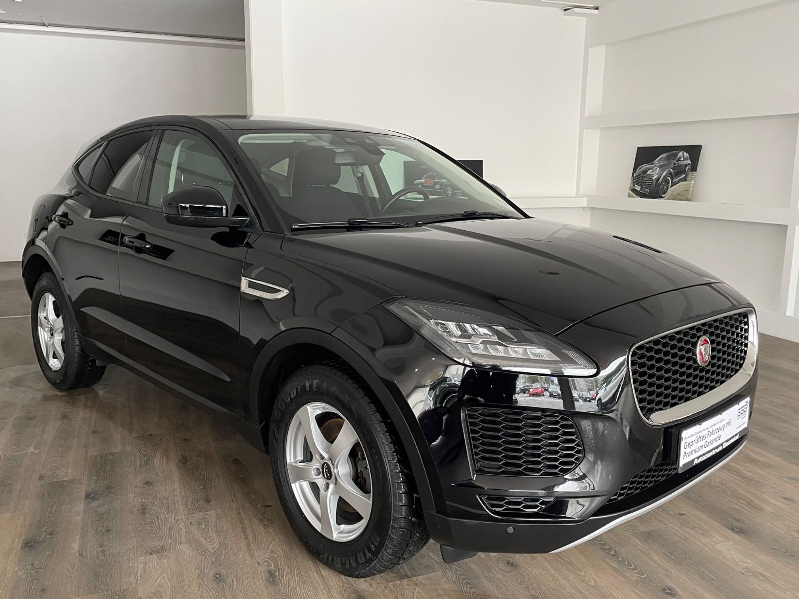 JAGUAR E-Pace