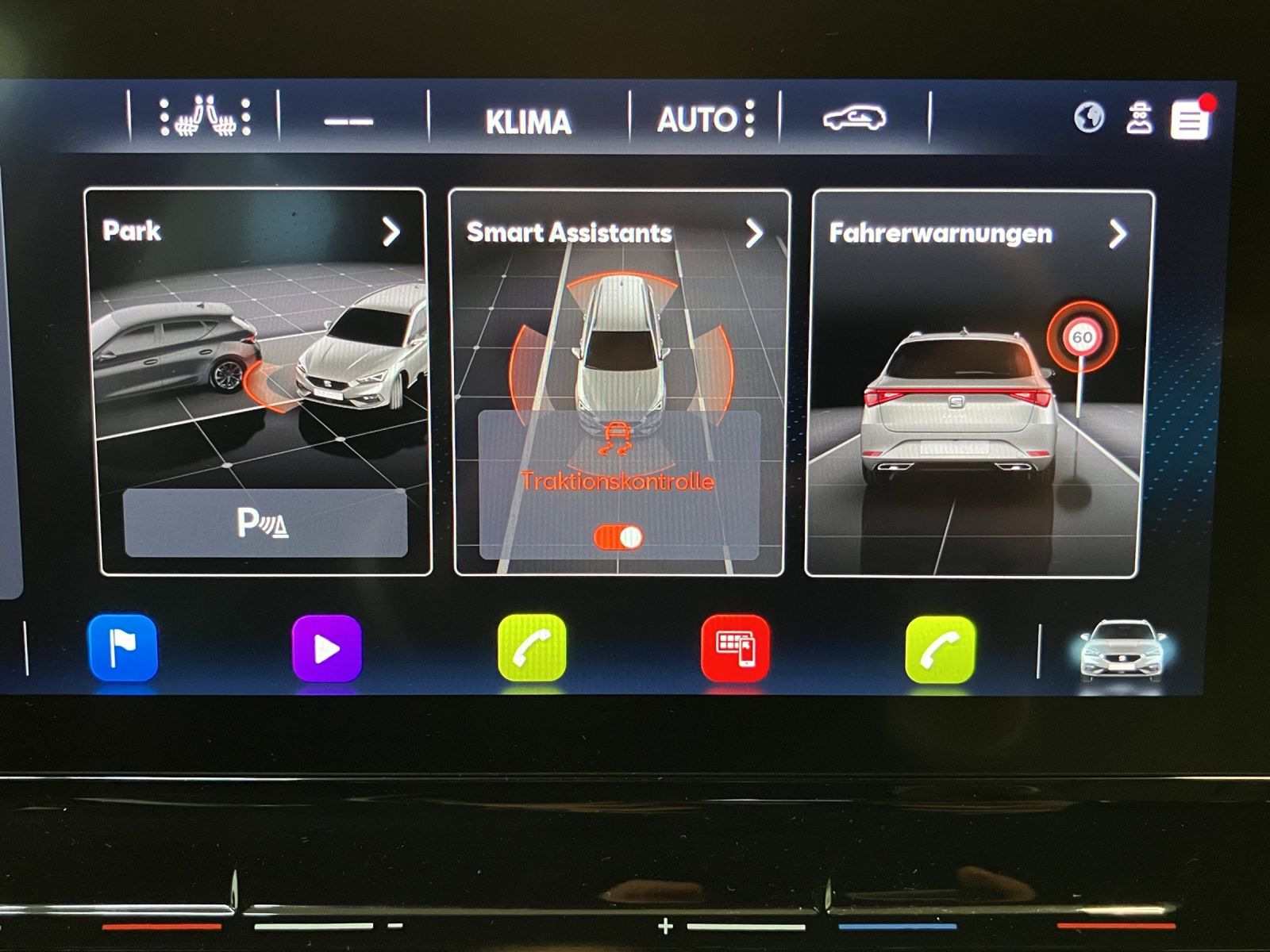 Fahrzeugabbildung SEAT Leon ST TSI Style LED Navi AID GRA PDC SH LM