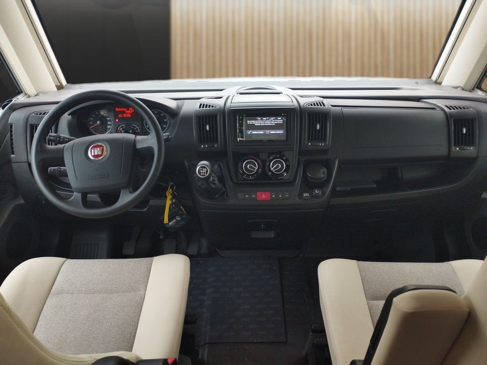 Fahrzeugabbildung Knaus Van i 600 ME Solar, SAT & TV, Markise