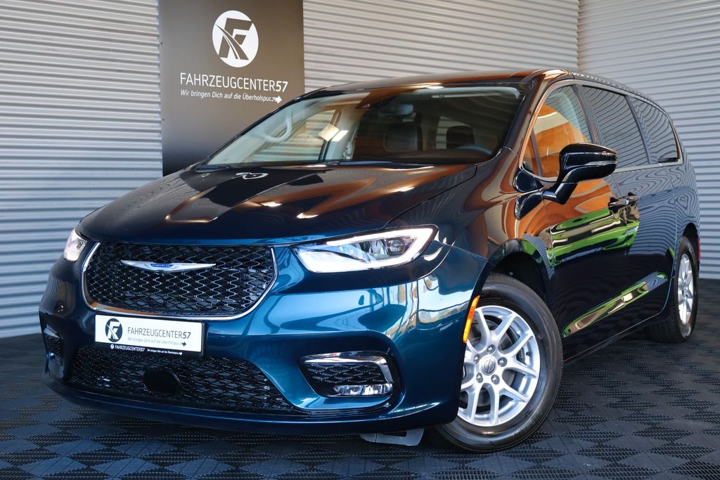 Image of Chrysler Pacifica