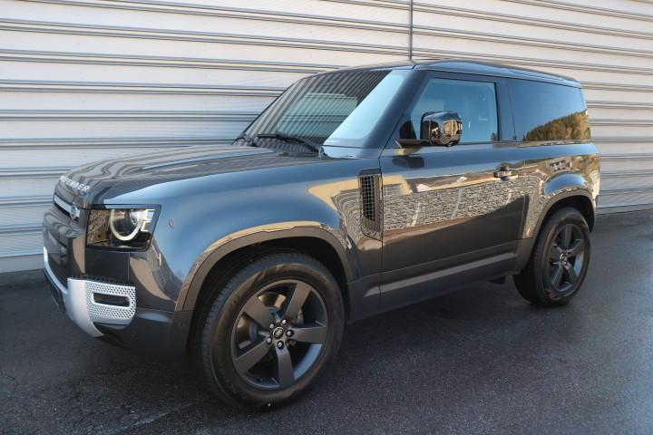 Land Rover Defender 90 X-Dynamic SE
