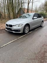 BMW 330e iPerformance Advantage Advantage