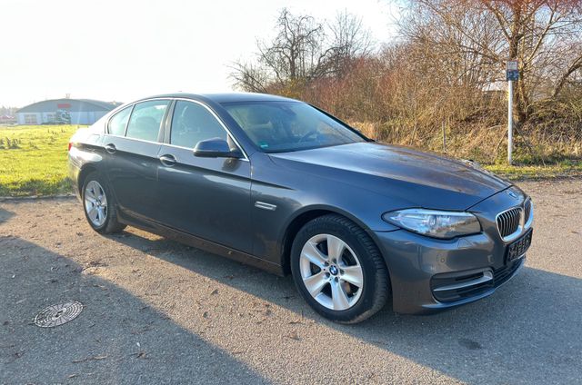 BMW 525 Baureihe 5 Lim. 525d xDrive