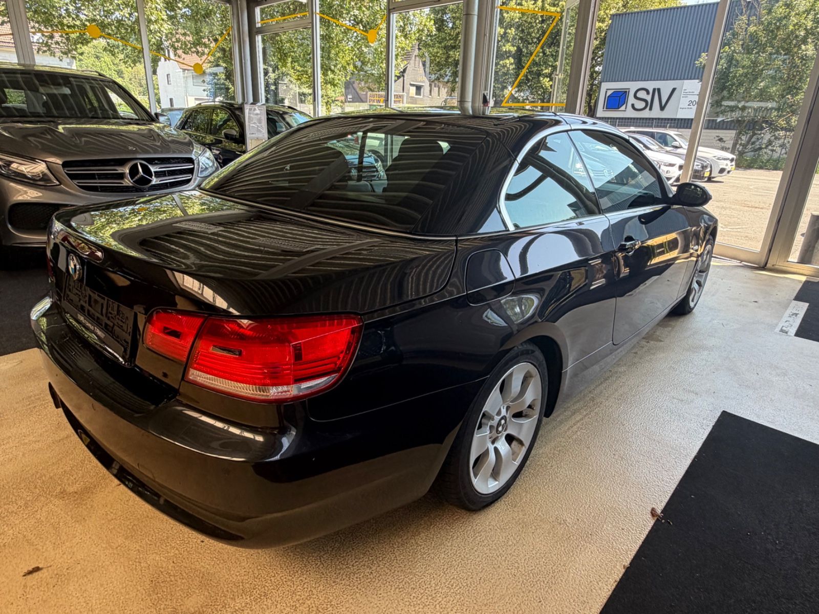 Fahrzeugabbildung BMW 320 3 Cabrio 320i