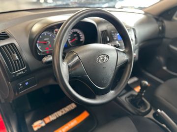MYAUTOCENTER – Gebraucht- und Jahreswagen mit Werkstattservice in Pfaffenhofen Hyundai i30 *Scheckheft*Klimaanlage*TÜV-NEU*