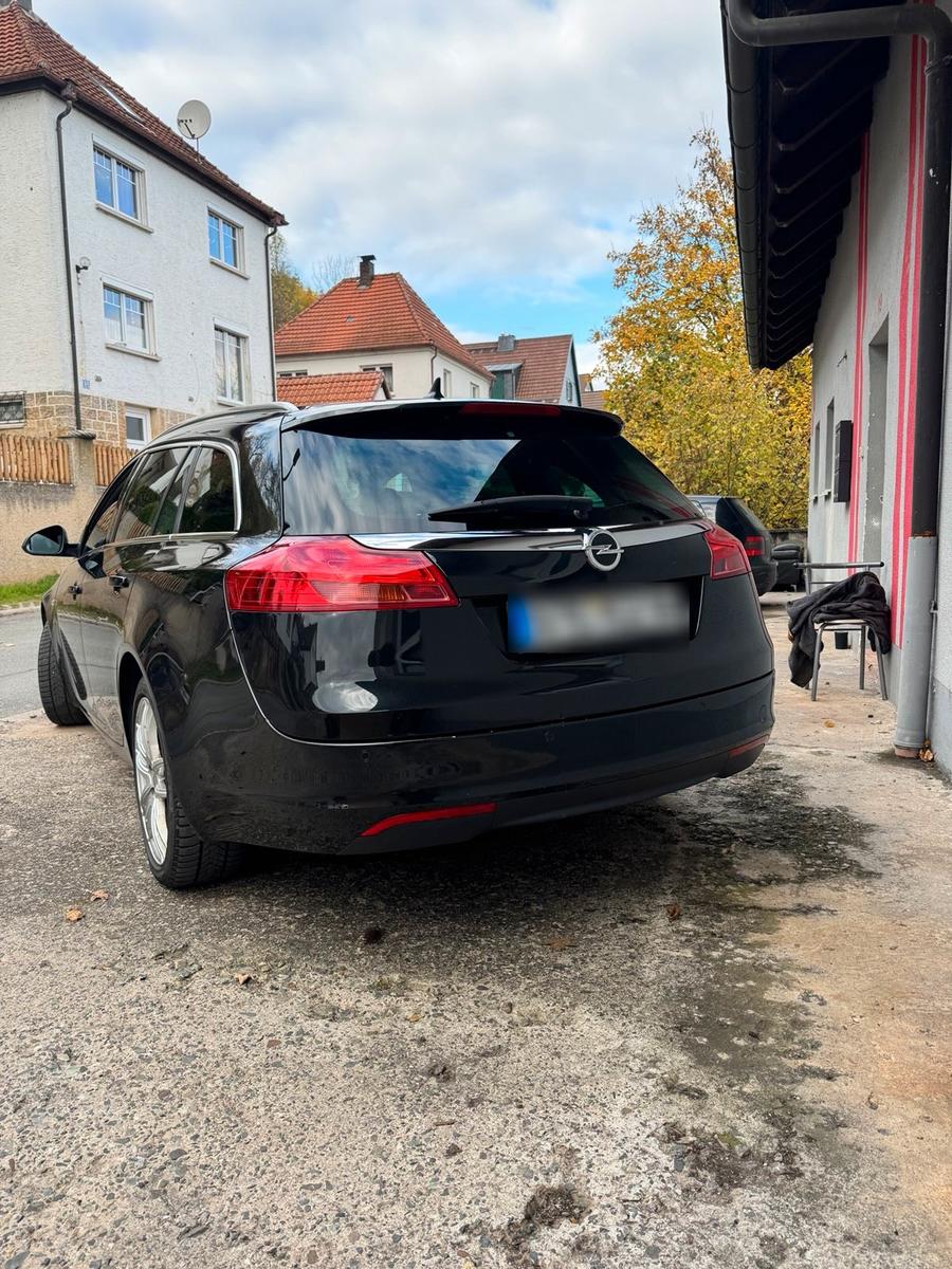 Opel Insignia 2012 — engine 230 HP (169kW)