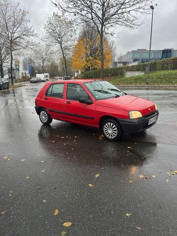 Renault Clio 1 zu verkaufen ideales Winter...