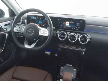 Fahrzeugabbildung Mercedes-Benz A 220 d Lim./AMG/MULTIB/360/KEYLESS/LEDER/NIGHTP