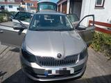 Skoda Fabia Combi 1.2lTSI 81kW Joy * 6-Gang *Klimaaut. - Skoda Fabia: Gelb