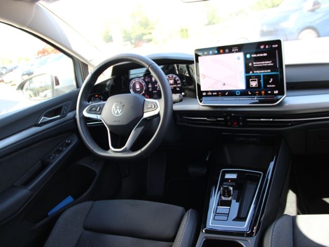 Volkswagen Golf VIII Variant 1.5 eTSI Style DSG Matrix LED